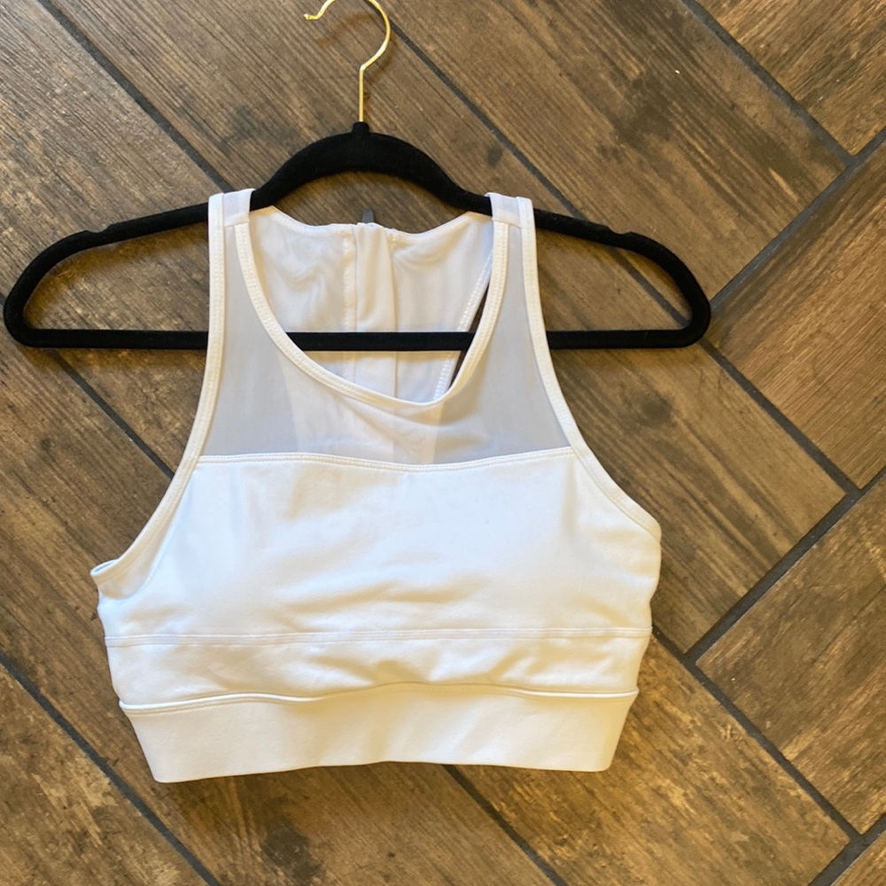 Zyia All-Star bra in white, size medium. Excellent condition…barely worn.